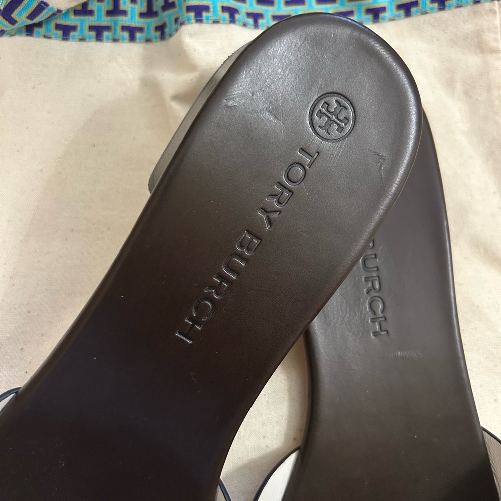 Tory Burch Bombe Miller Slide in sz. 11 White and Dark Brown - Picture 5 of 13